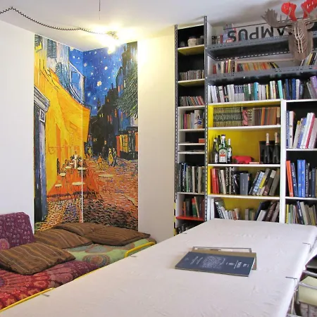 Apartment Cozy!! *